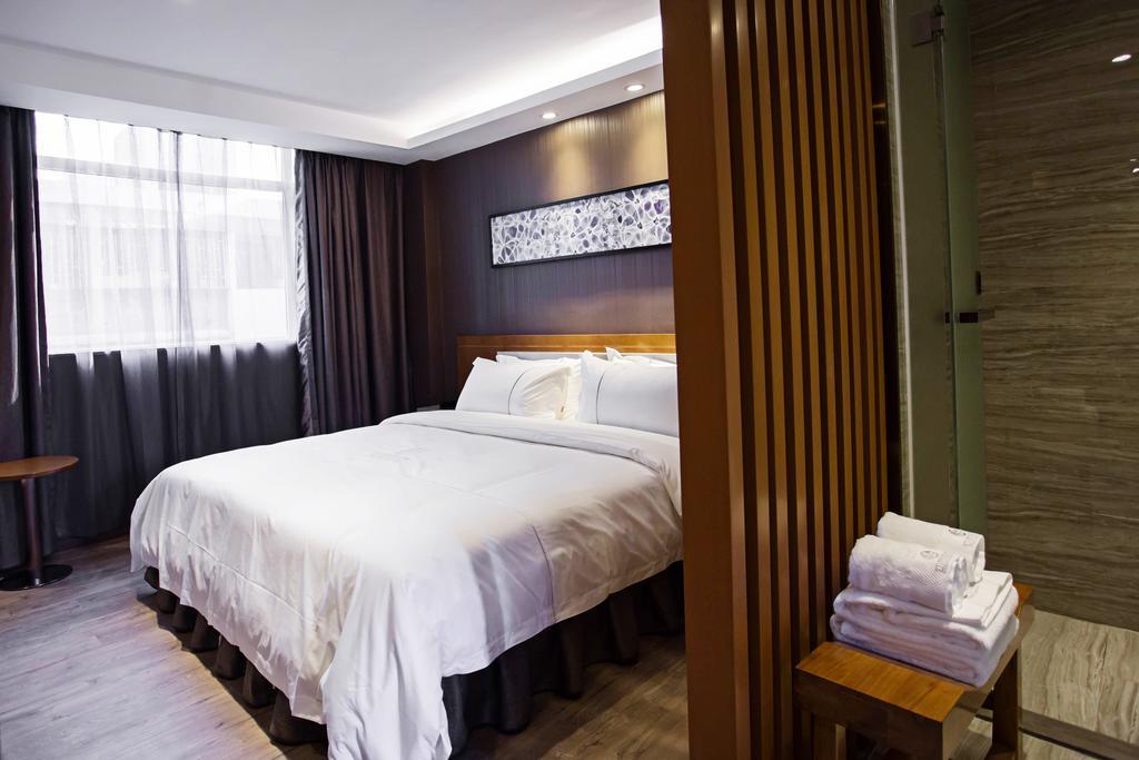 Insail Hotel Zhuhai Room photo
