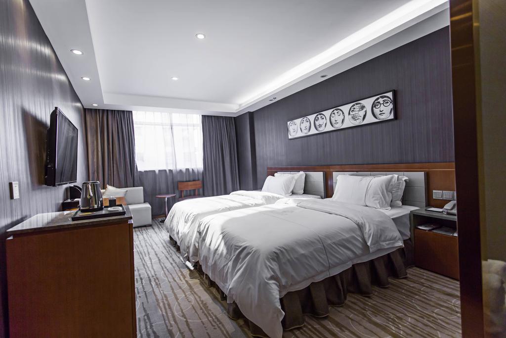 Insail Hotel Zhuhai Room photo