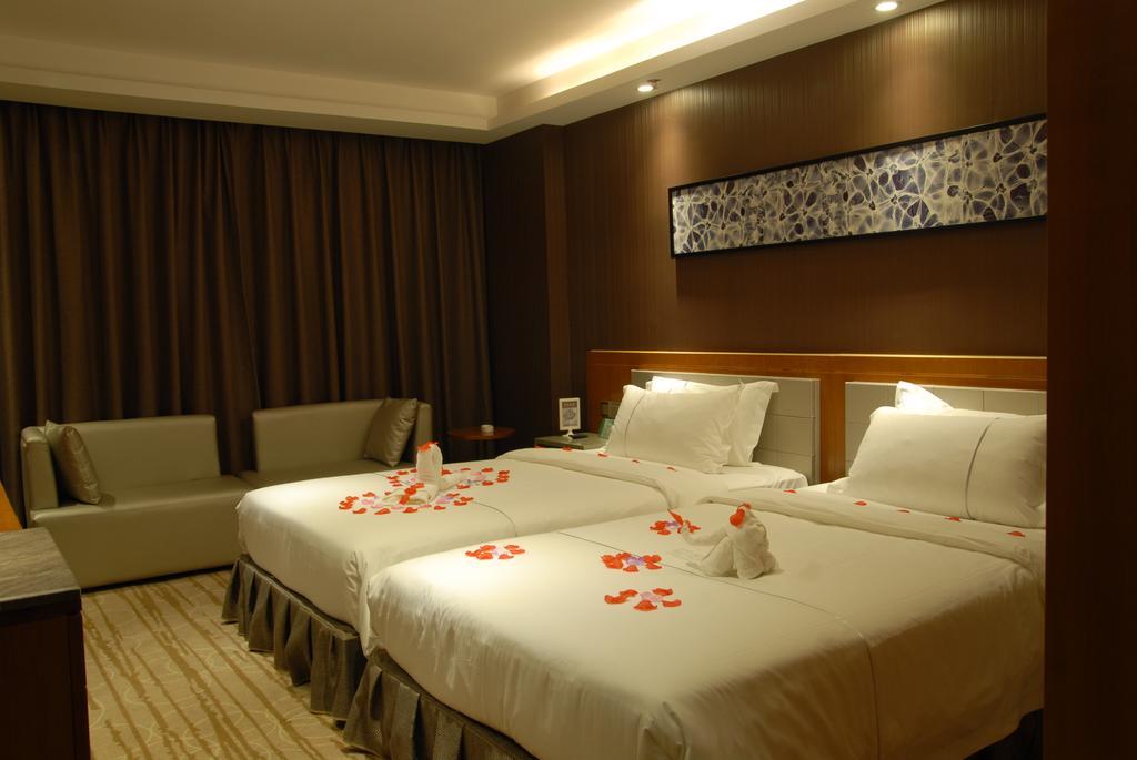 Insail Hotel Zhuhai Exterior photo