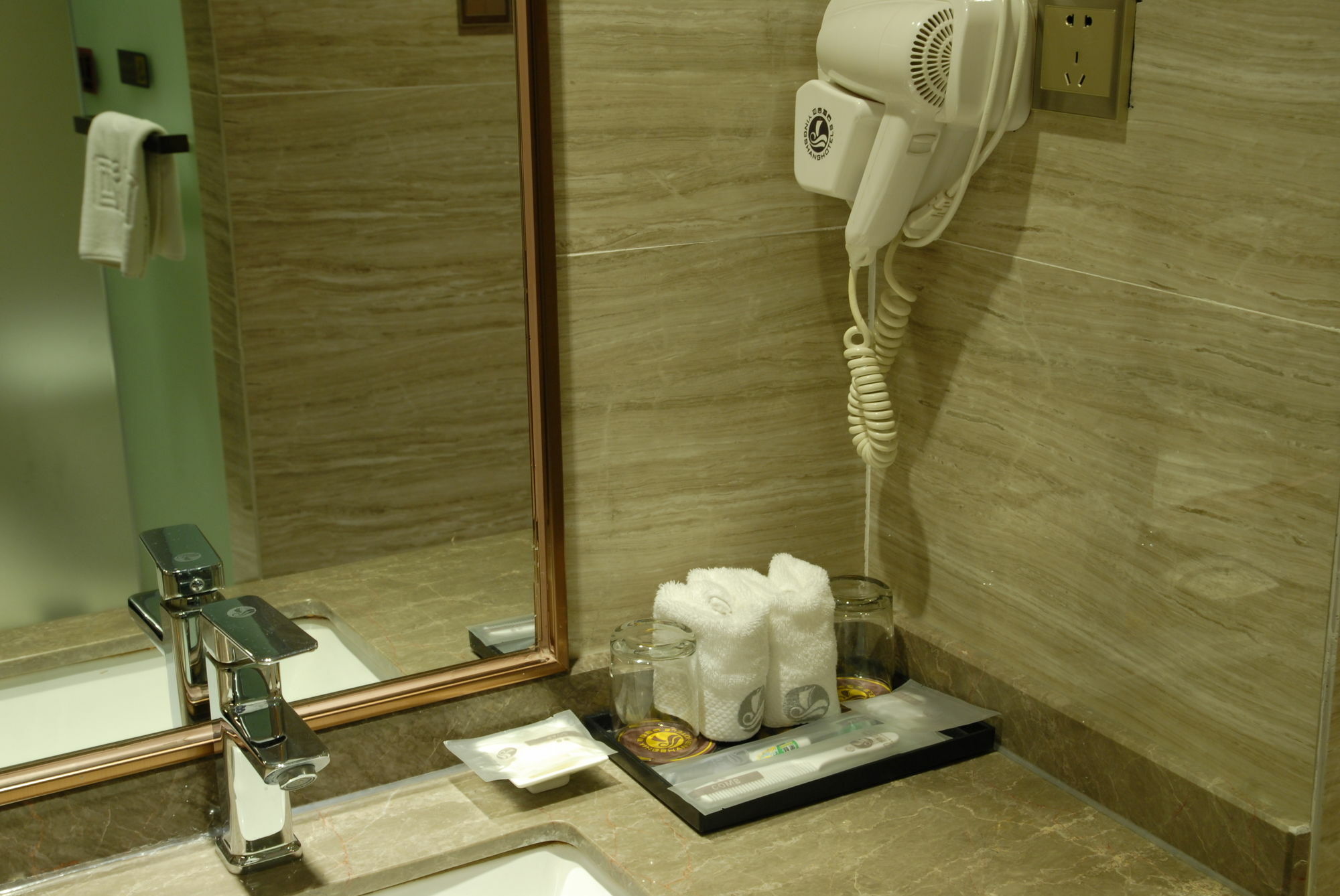 Insail Hotel Zhuhai Exterior photo